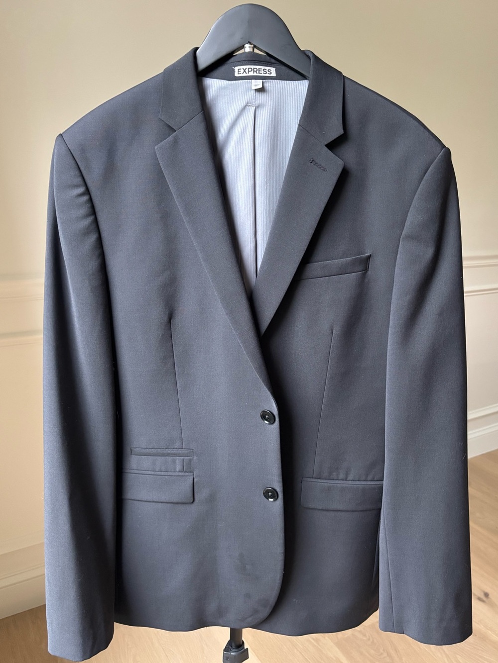 EXPRESS Men’s Single-Breasted 42S SUIT, 32x32 Pants